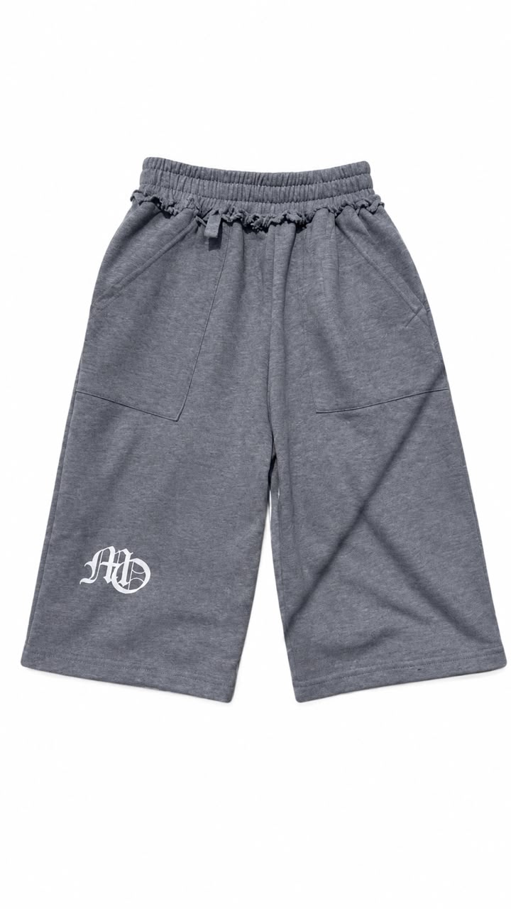 MUNDOCARTEL® Essential Shorts - Grey